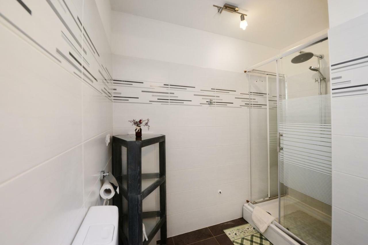 Villa Kontesici 14 Zelena Laguna Luaran gambar