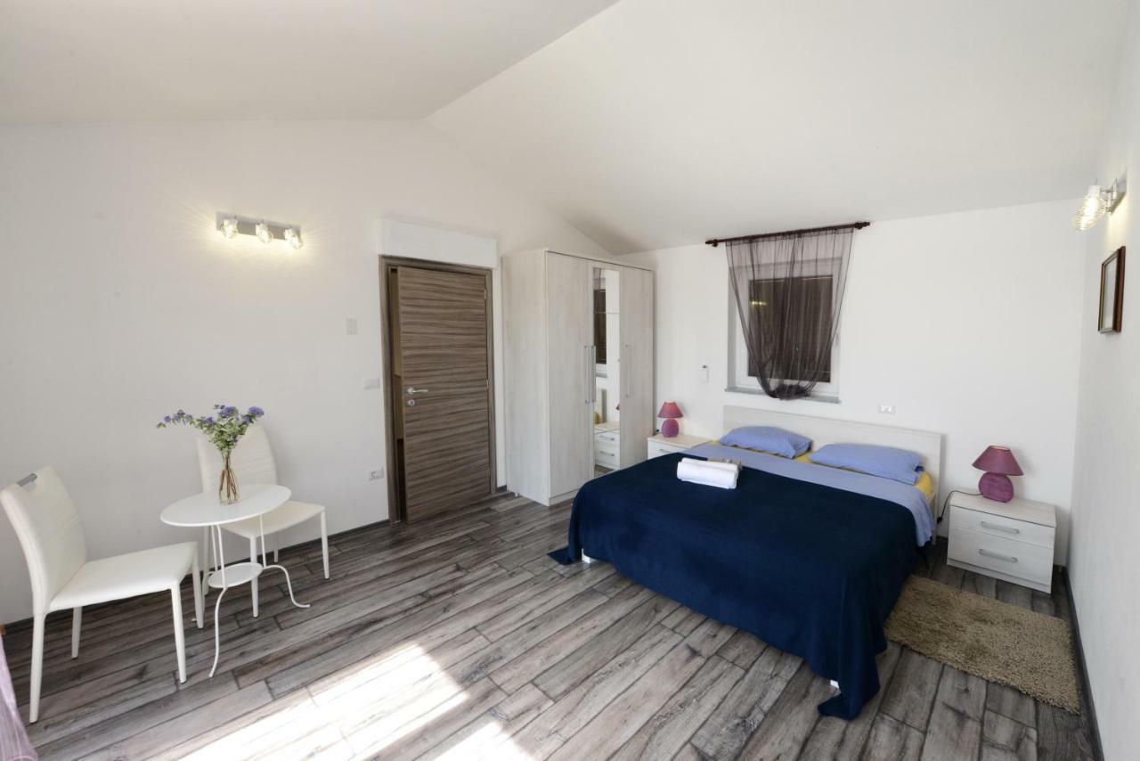 Villa Kontesici 14 Zelena Laguna Luaran gambar